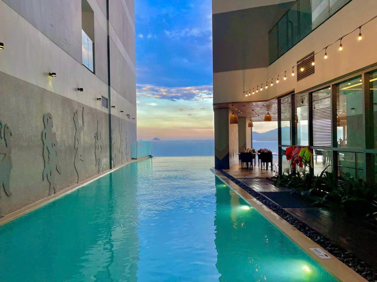 Cozy Panorama Apartment In Front Of The City Center Beach Нячанг Экстерьер фото