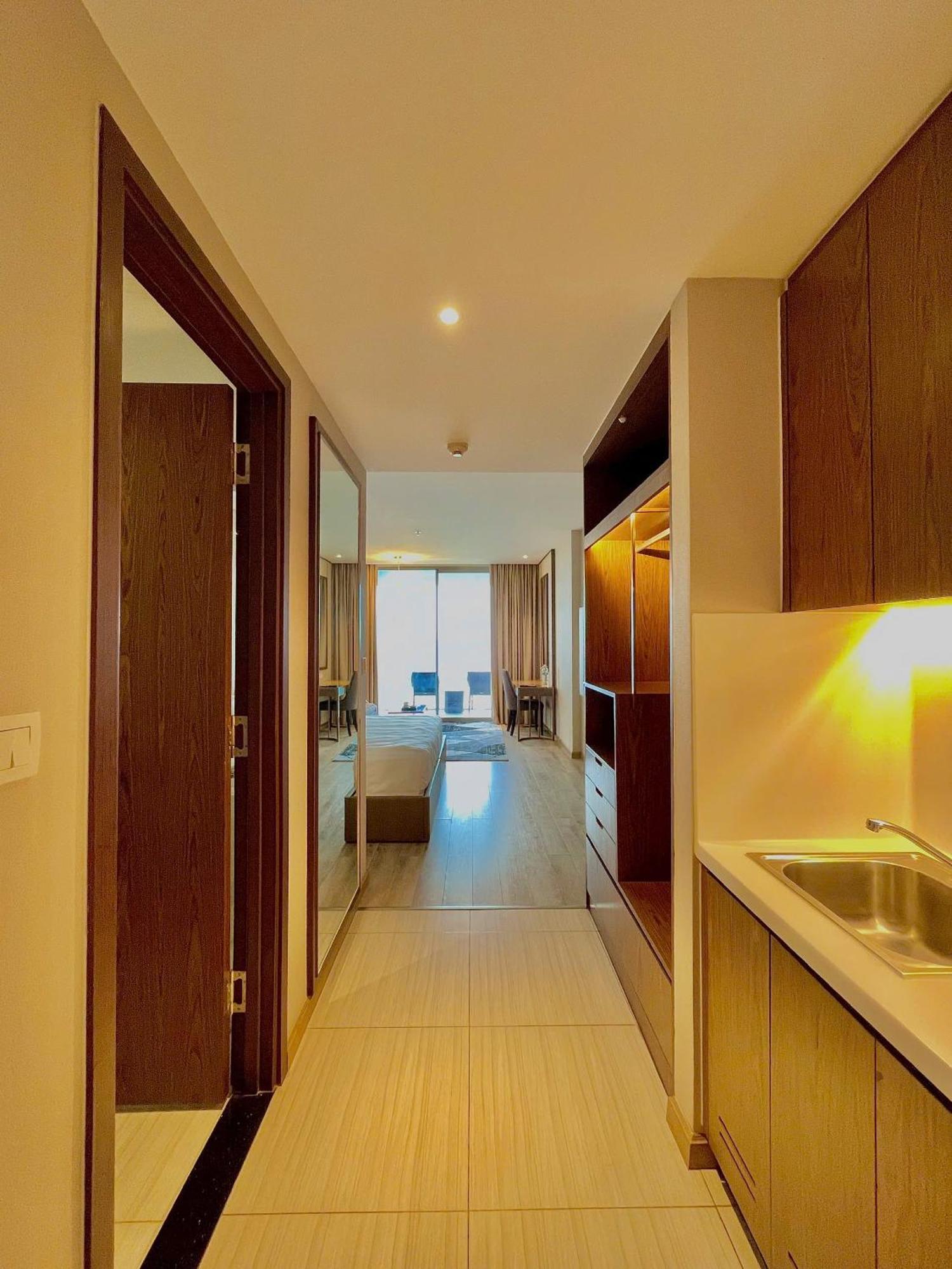 Cozy Panorama Apartment In Front Of The City Center Beach Нячанг Экстерьер фото